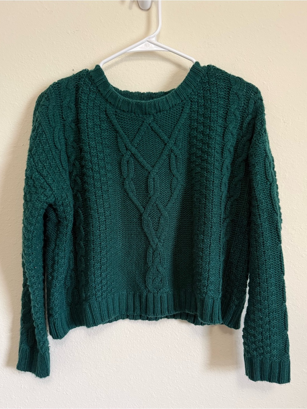 Mudd Women's Cable Crewneck Sweater - Emerald Green